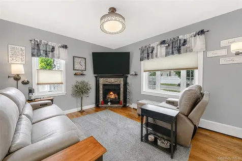 7 Farmedge Road Bethpage NY 11714