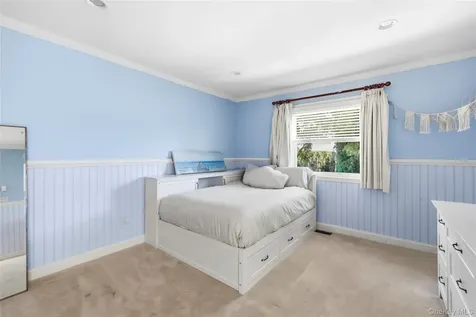 26 Jennings Lane Woodbury NY 11797