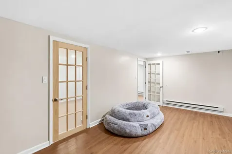 26 Jennings Lane Woodbury NY 11797