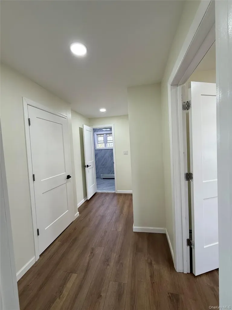 40 S Corona Avenue Valley Stream NY 11580