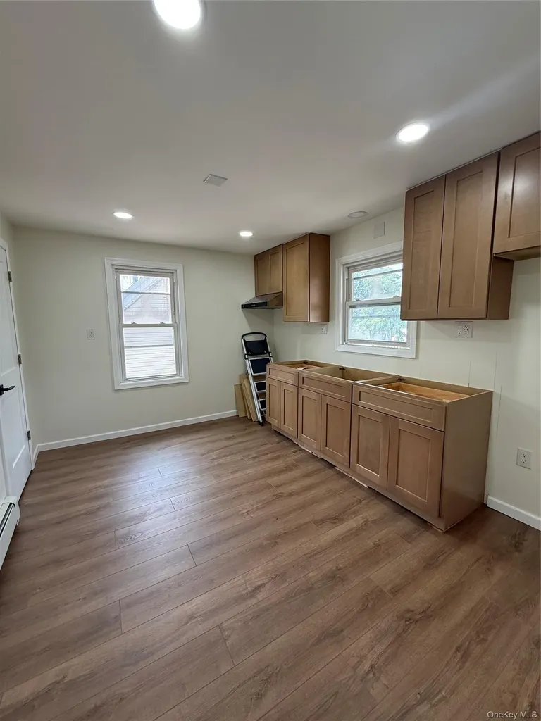 40 S Corona Avenue Valley Stream NY 11580