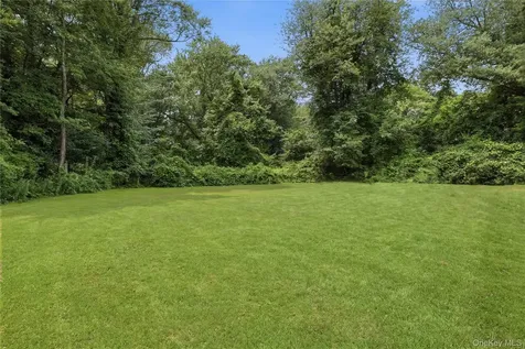 11 Creemer Road Armonk NY 10504