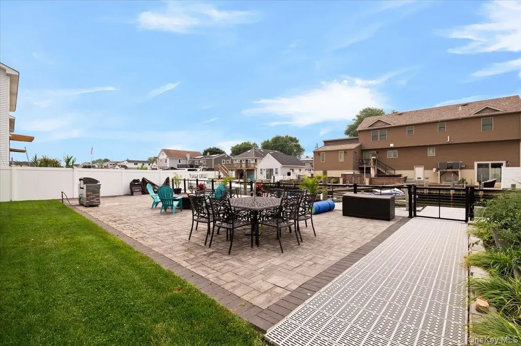2548 Ocean Avenue Seaford NY 11783