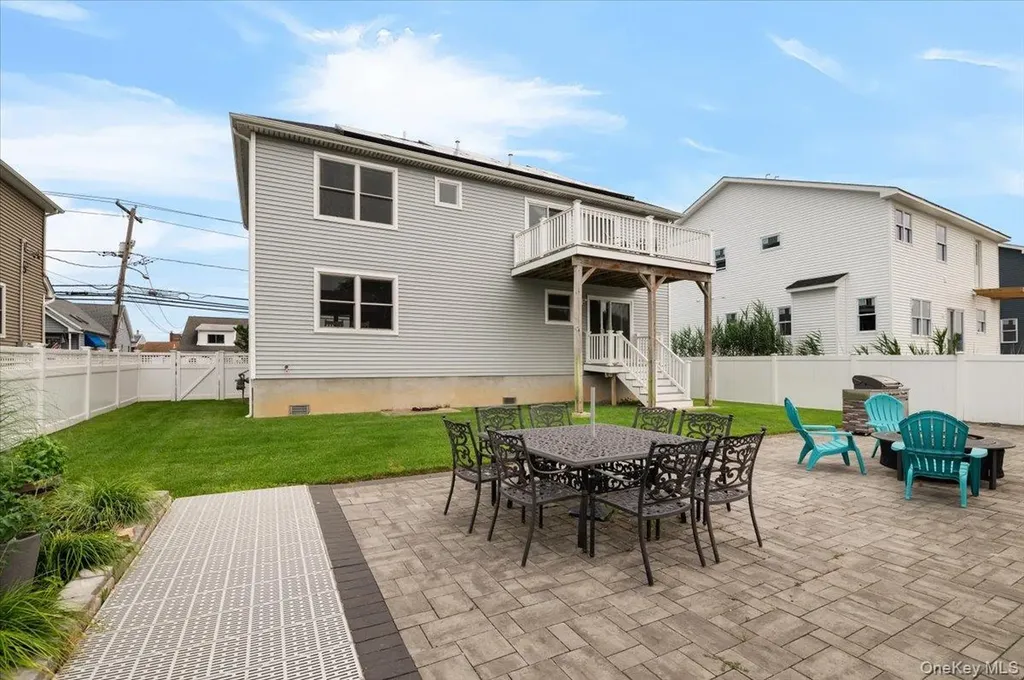 2548 Ocean Avenue Seaford NY 11783