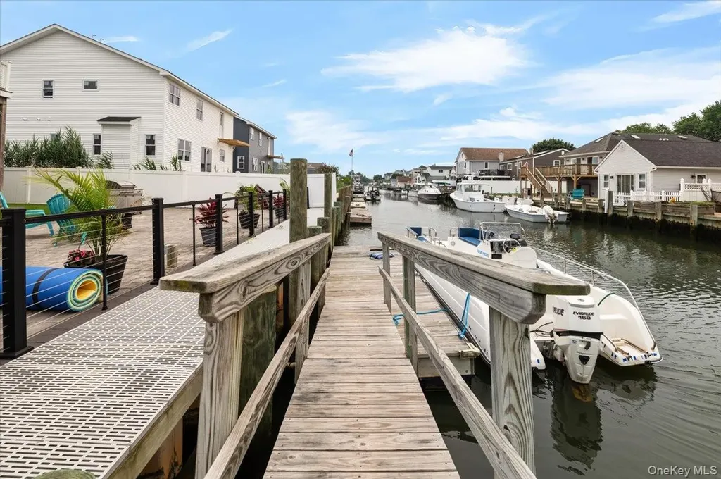 2548 Ocean Avenue Seaford NY 11783