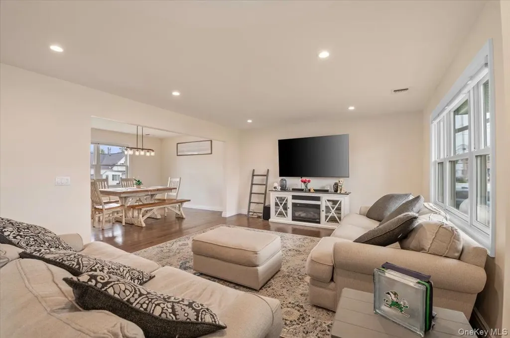 2548 Ocean Avenue Seaford NY 11783