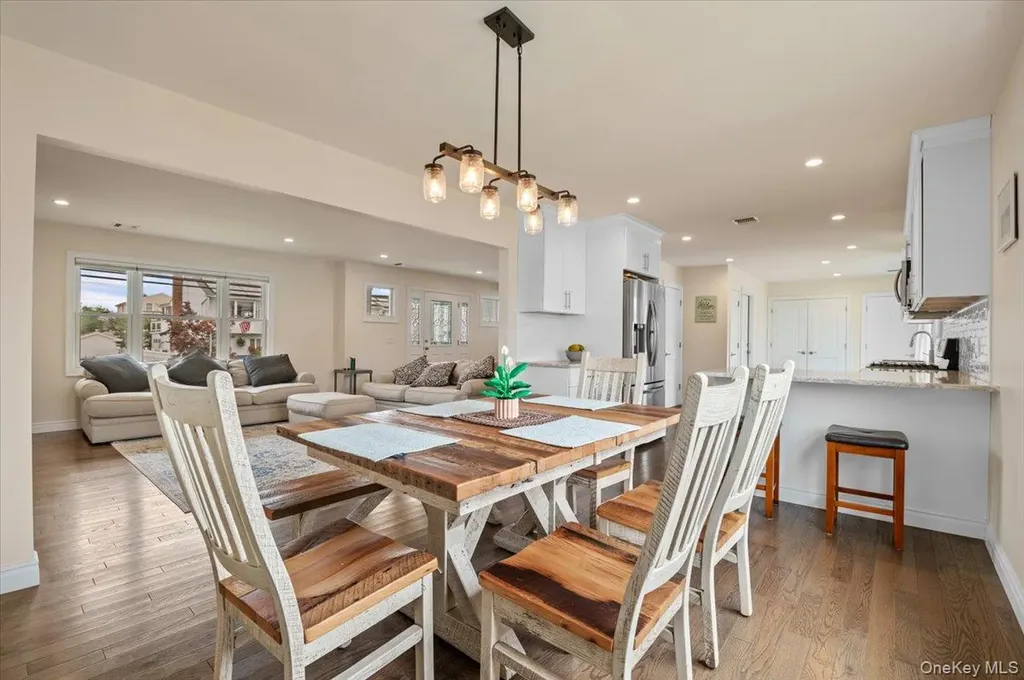 2548 Ocean Avenue Seaford NY 11783