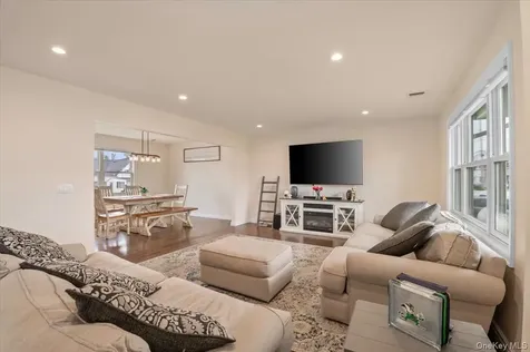 2548 Ocean Avenue Seaford NY 11783