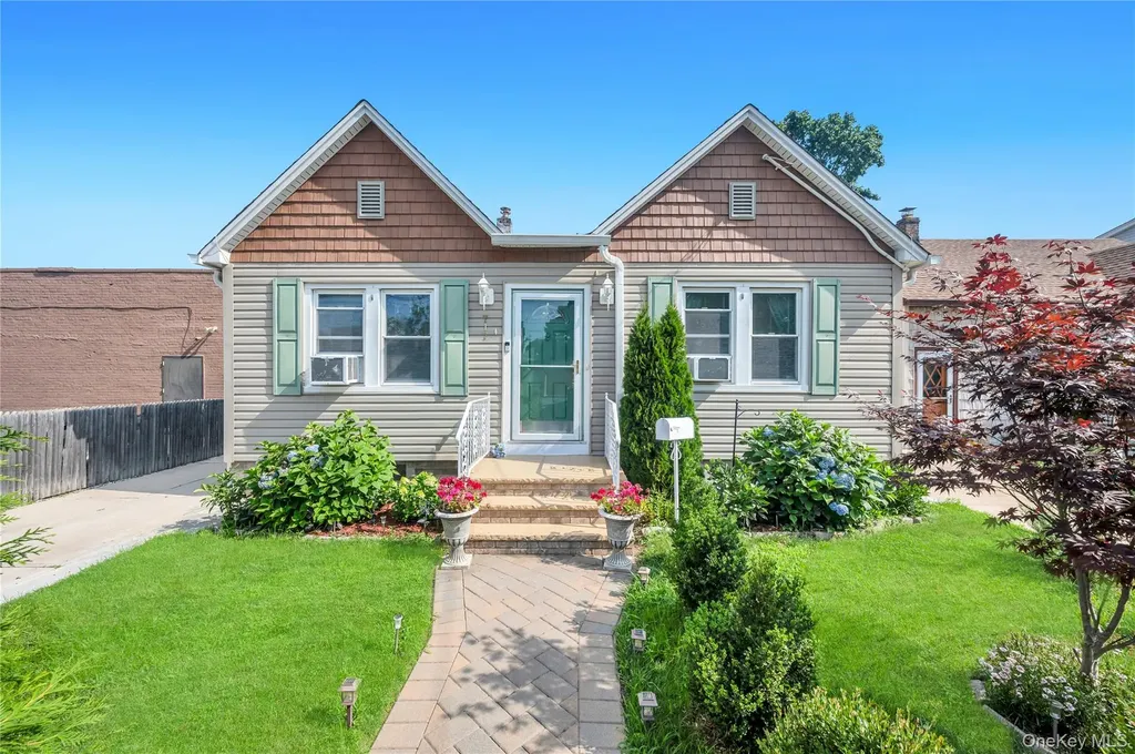717 N William Street Baldwin NY 11510