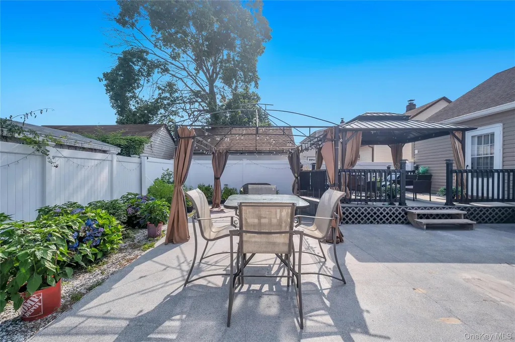 717 N William Street Baldwin NY 11510