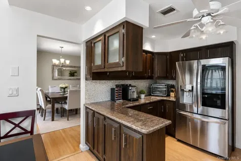 9 Florgate Road Farmingdale NY 11735