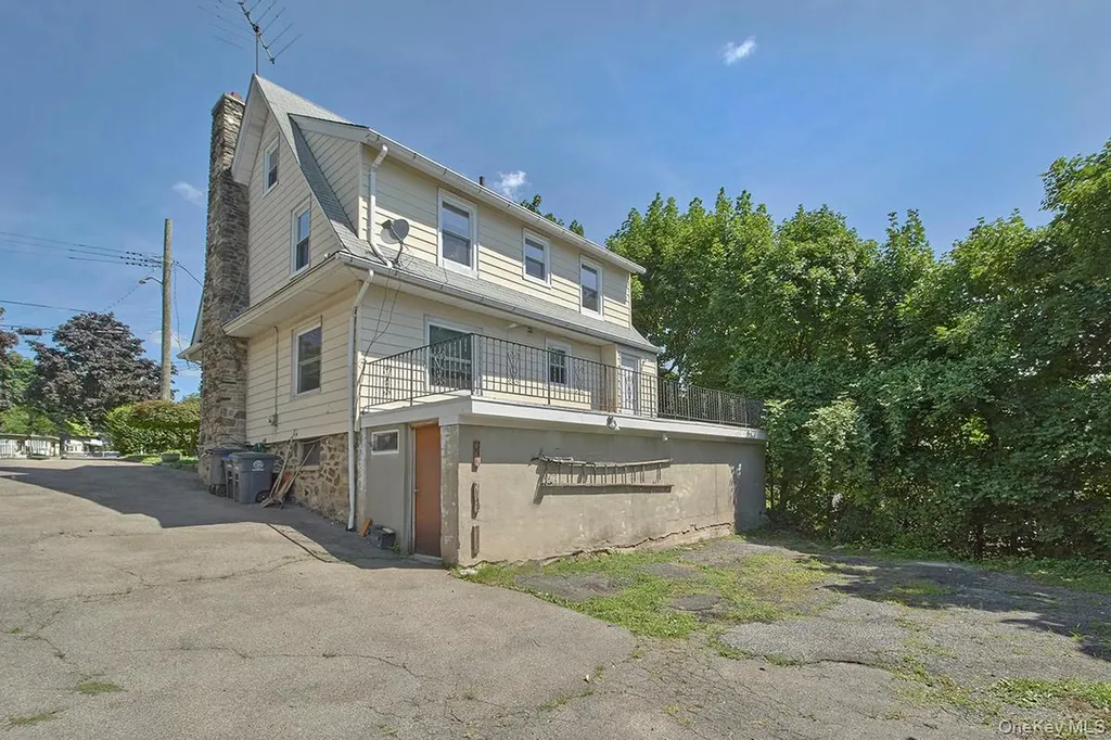 13 Concord Avenue White Plains NY 10606