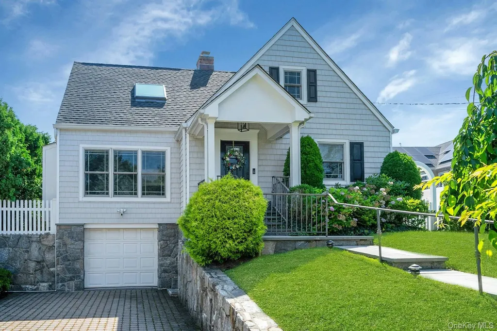 4 Lorraine Drive Eastchester NY 10709