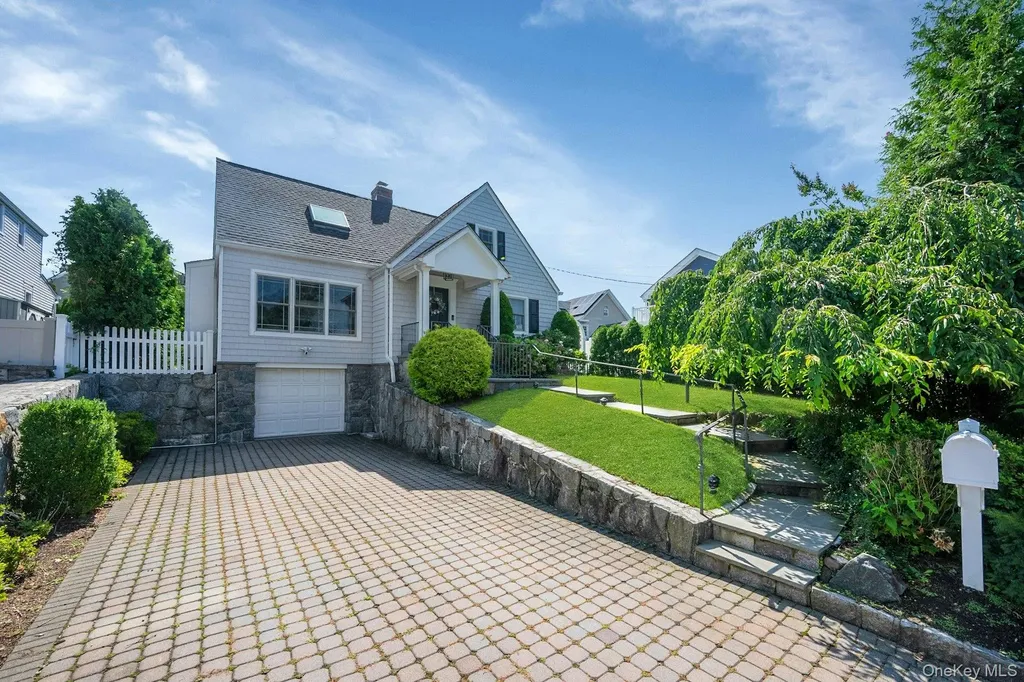 4 Lorraine Drive Eastchester NY 10709