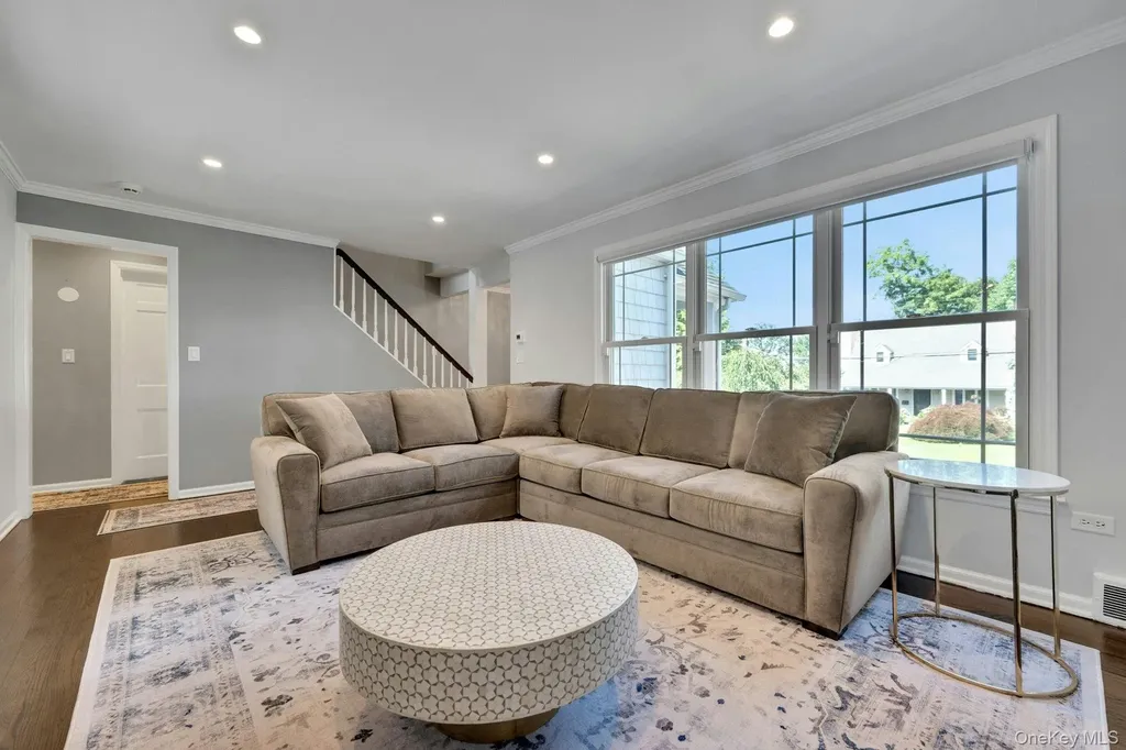 4 Lorraine Drive Eastchester NY 10709