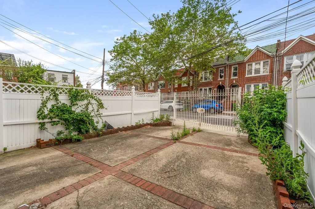 8832 7th Avenue Brooklyn NY 11228