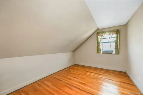 45 Birch Avenue E Farmingdale NY 11735