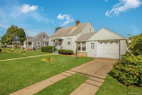 45 Birch Avenue E Farmingdale NY 11735