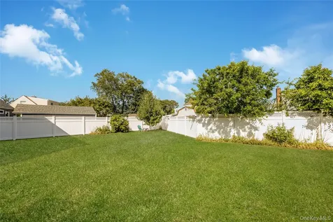 45 Birch Avenue E Farmingdale NY 11735