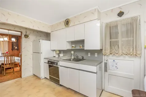 45 Birch Avenue E Farmingdale NY 11735