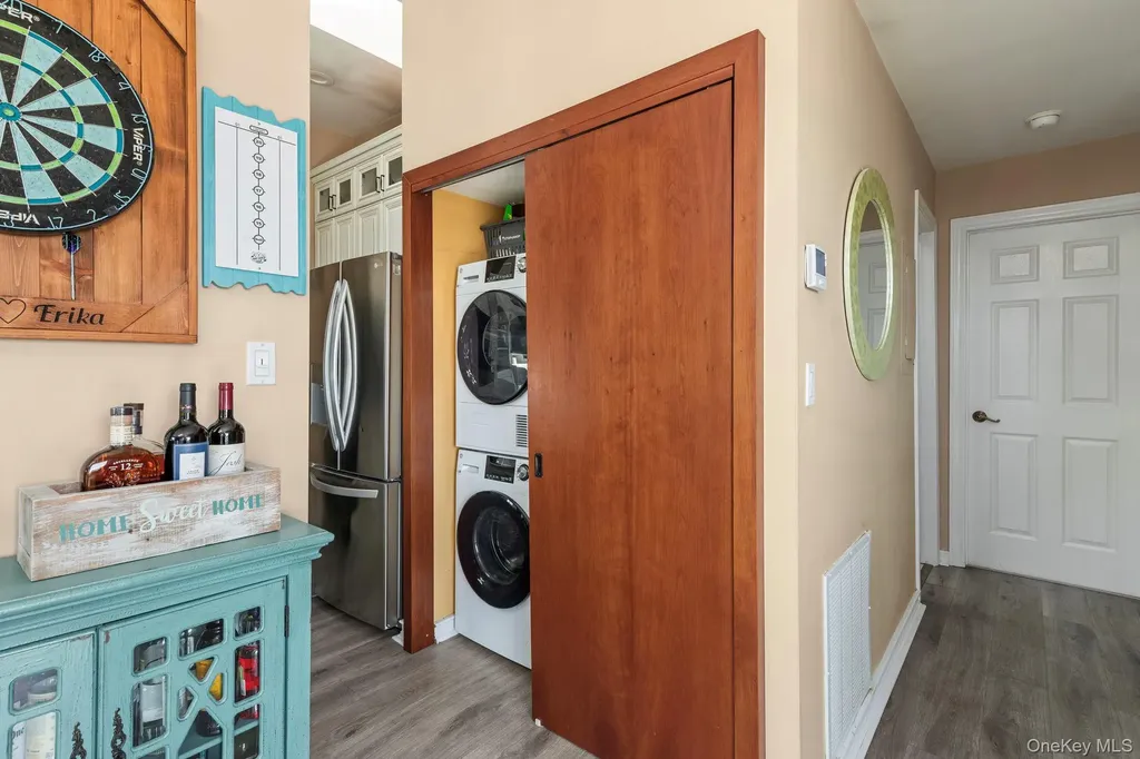 1 Anchorage Way Freeport NY 11520