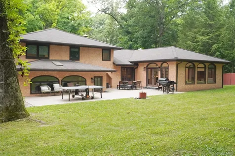 50 Pleasant Ridge Drive Poughkeepsie NY 12603