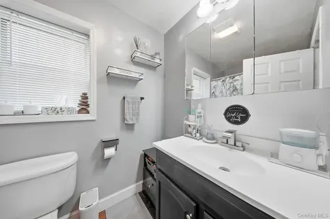 124 Bower Road Poughkeepsie NY 12603