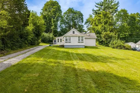 124 Bower Road Poughkeepsie NY 12603