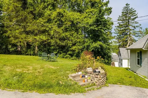 124 Bower Road Poughkeepsie NY 12603