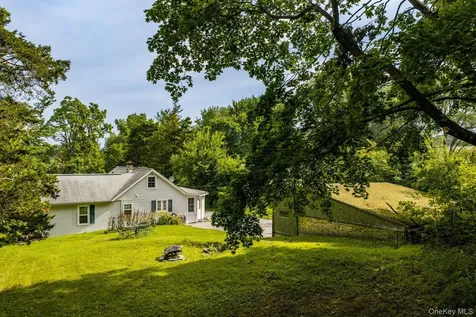 124 Bower Road Poughkeepsie NY 12603