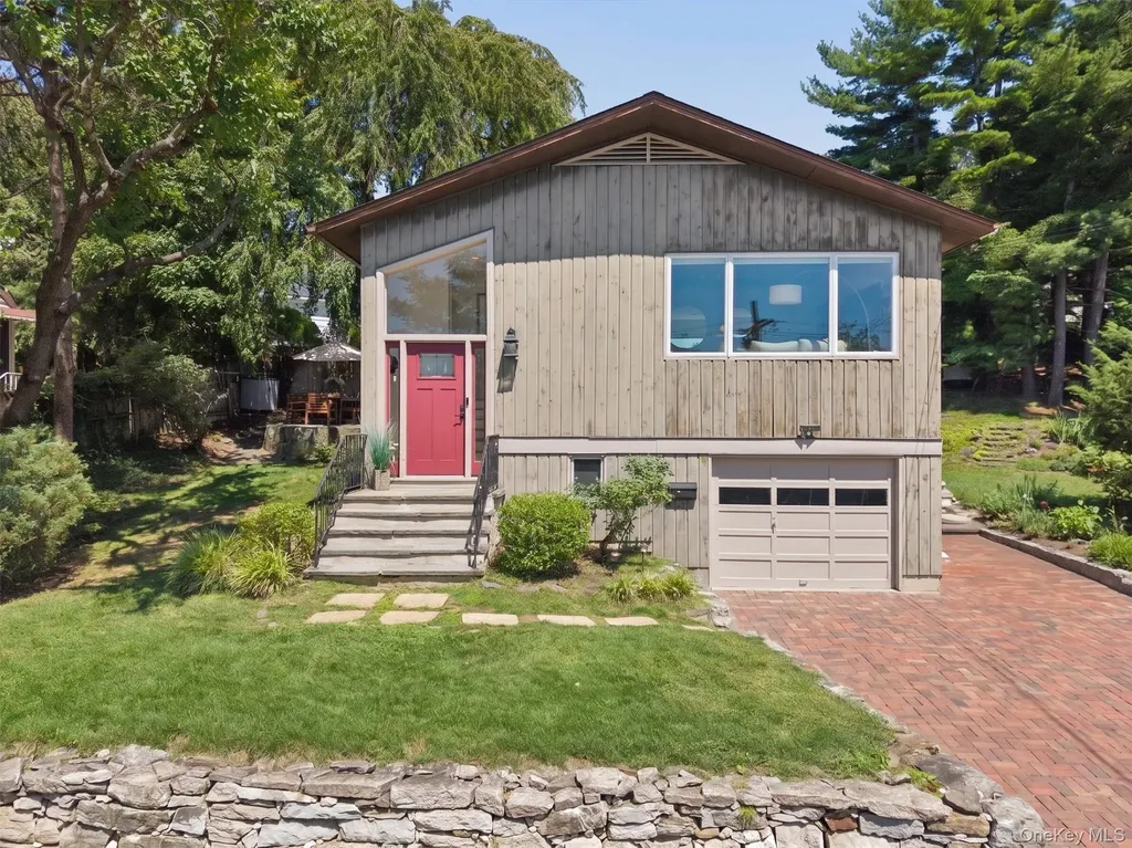 12 Livingston Avenue Dobbs Ferry NY 10522