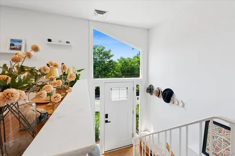 12 Livingston Avenue Dobbs Ferry NY 10522