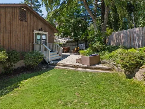 12 Livingston Avenue Dobbs Ferry NY 10522