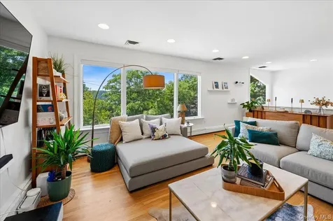 12 Livingston Avenue Dobbs Ferry NY 10522