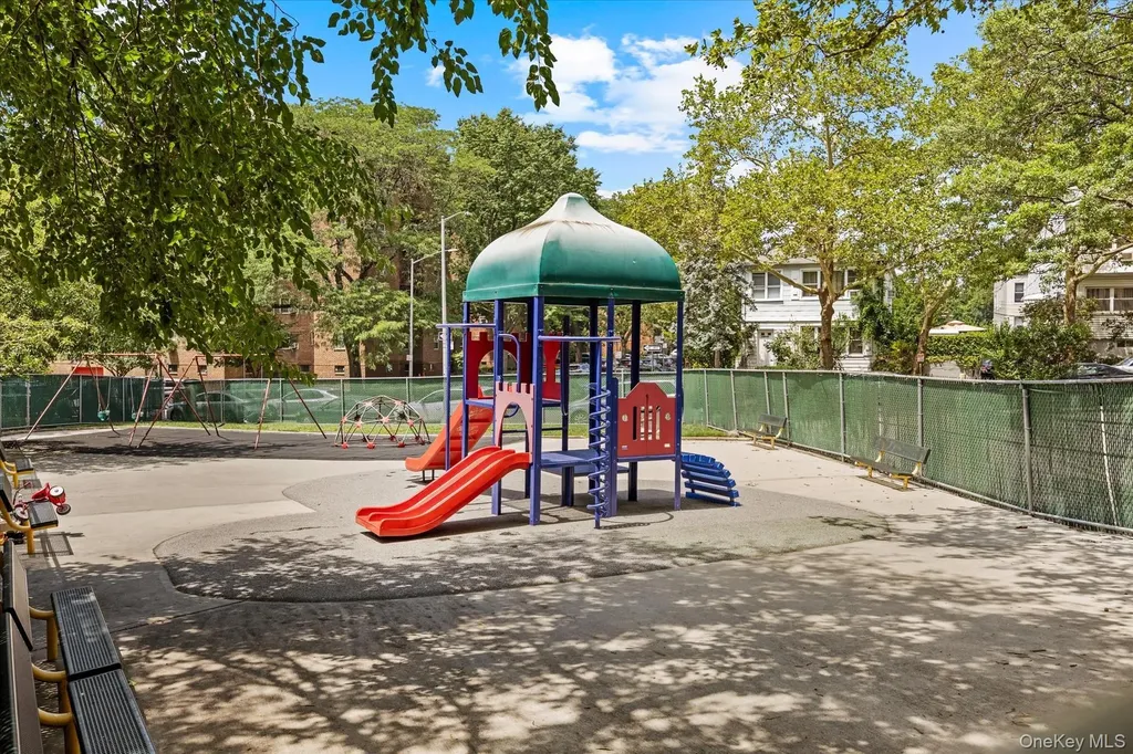 139-15 83rd Avenue Briarwood NY 11435