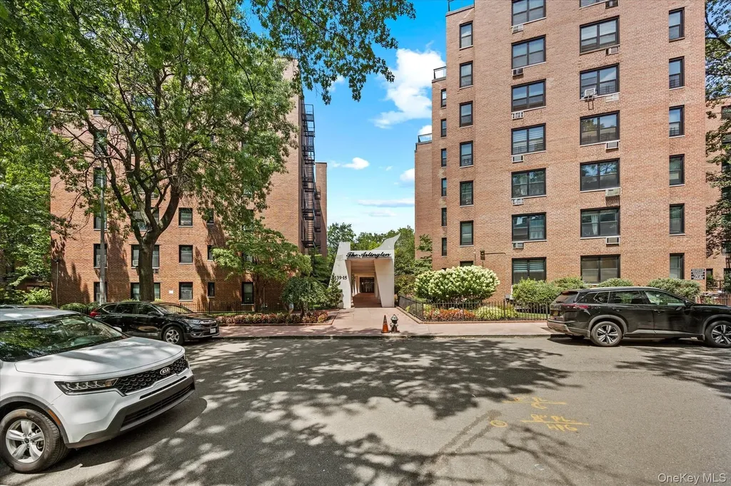 139-15 83rd Avenue Briarwood NY 11435