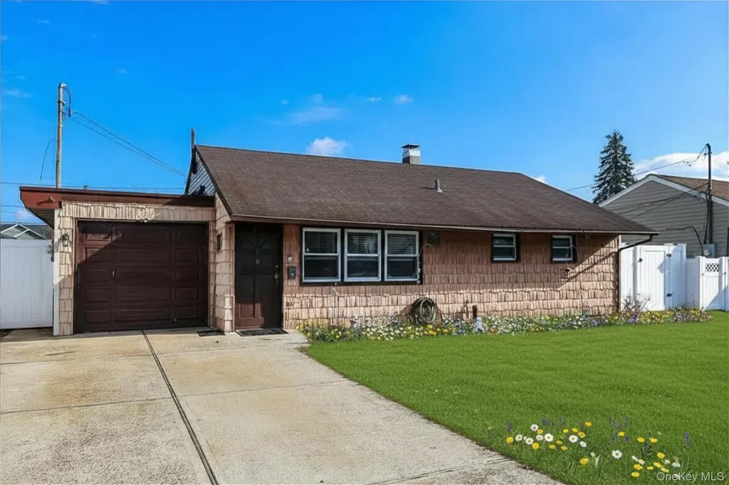 12 E Millpage Drive Bethpage NY 11714