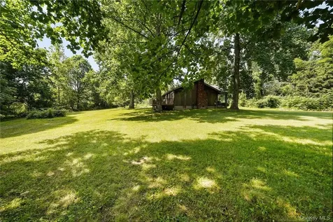 20A Apple Bee Farm Lane Croton-on-hudson NY 10520