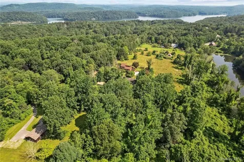 20A Apple Bee Farm Lane Croton-on-hudson NY 10520