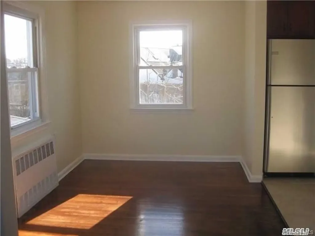 178 Walnut Street Lynbrook NY 11563