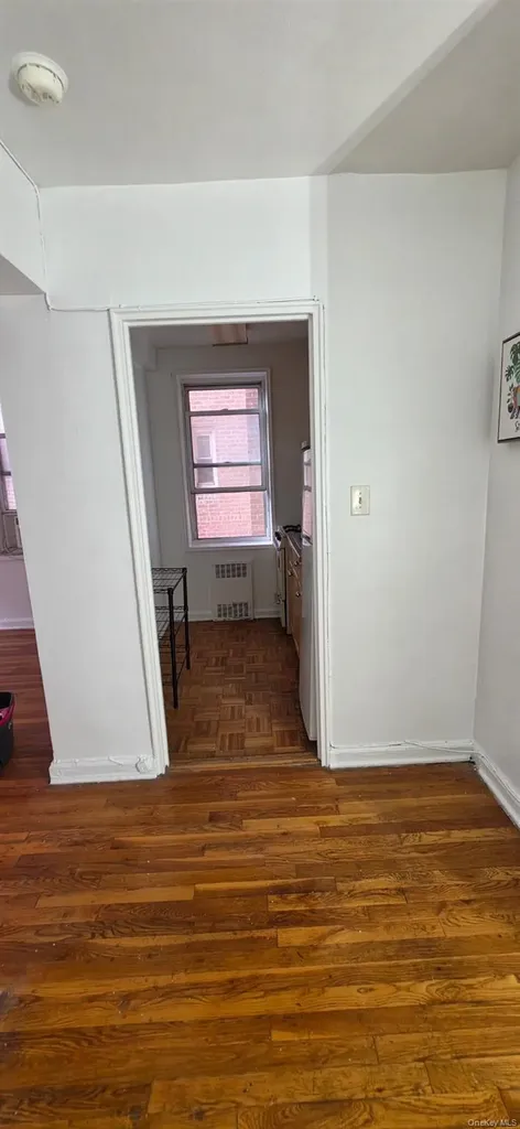 143-25 84th Drive Briarwood NY 11435