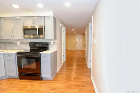 1352 Estelle Court Seaford NY 11783