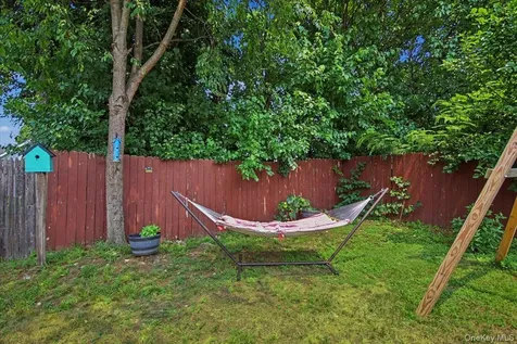 9 Mansion Drive Hyde Park NY 12538