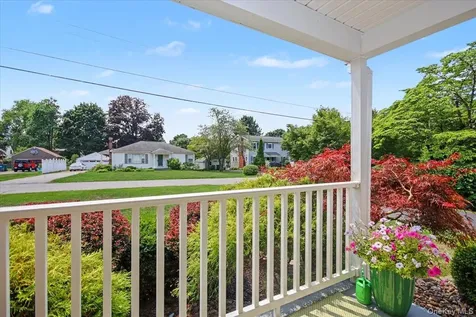 9 Mansion Drive Hyde Park NY 12538