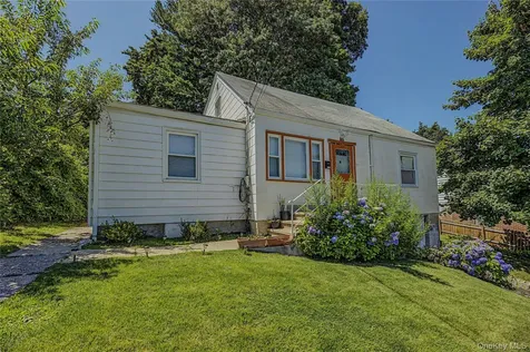97 Portland Place Yonkers NY 10703