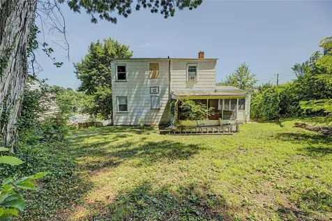 97 Portland Place Yonkers NY 10703