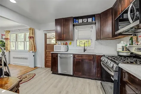 97 Portland Place Yonkers NY 10703