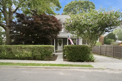 308 Monsell Place Greenport NY 11944