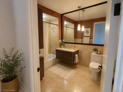 25 Leroy Place New Rochelle NY 10805