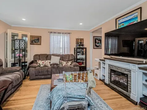 29 S Washington Avenue Hartsdale NY 10530